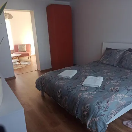 Star Apartment *